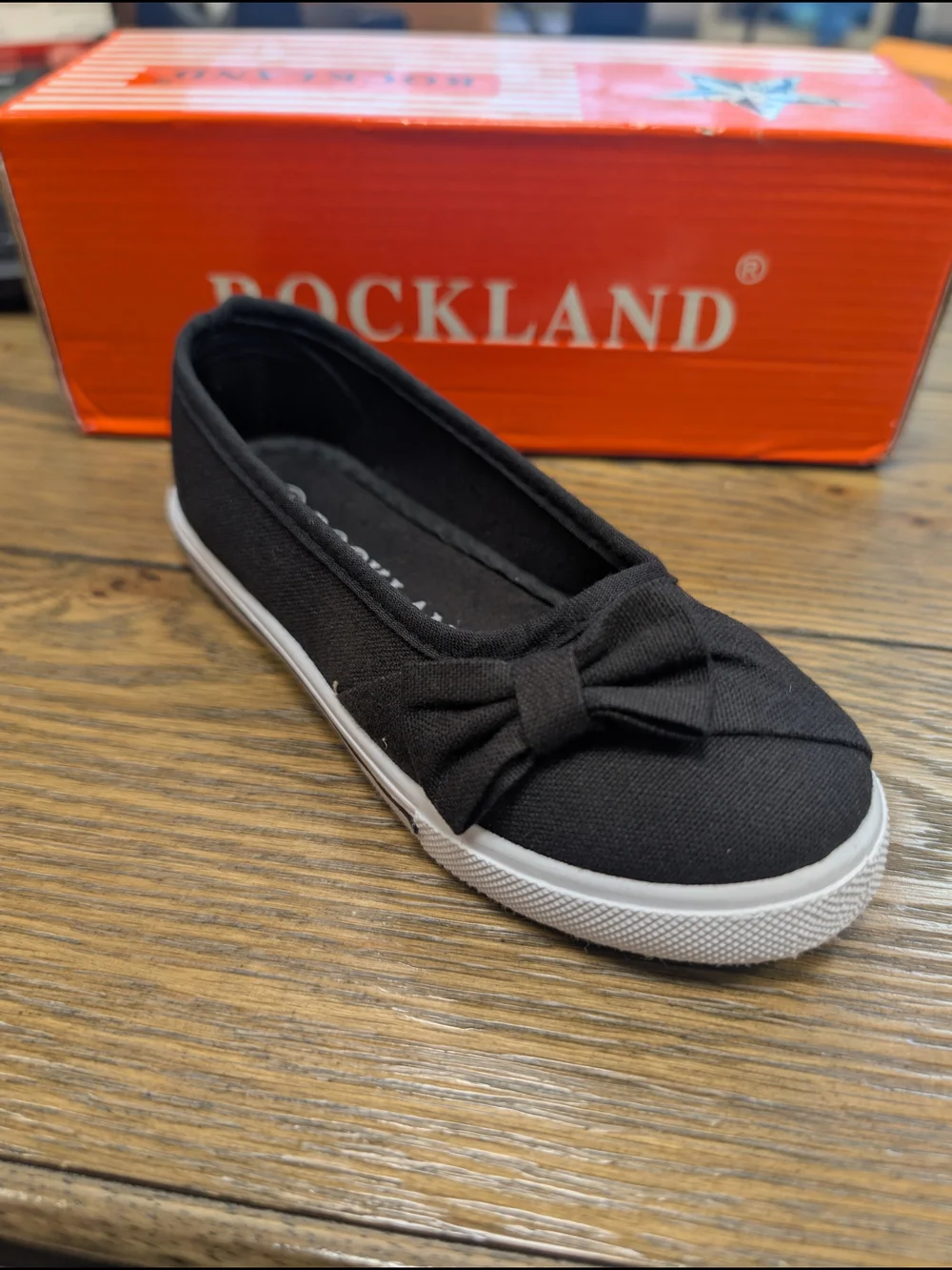 🧡3/$30 Final Pair ⚡Rockland Black Canvas Slip-On Flats with Bow Size 10